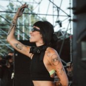 Обложка Indira Paganotto – Alien